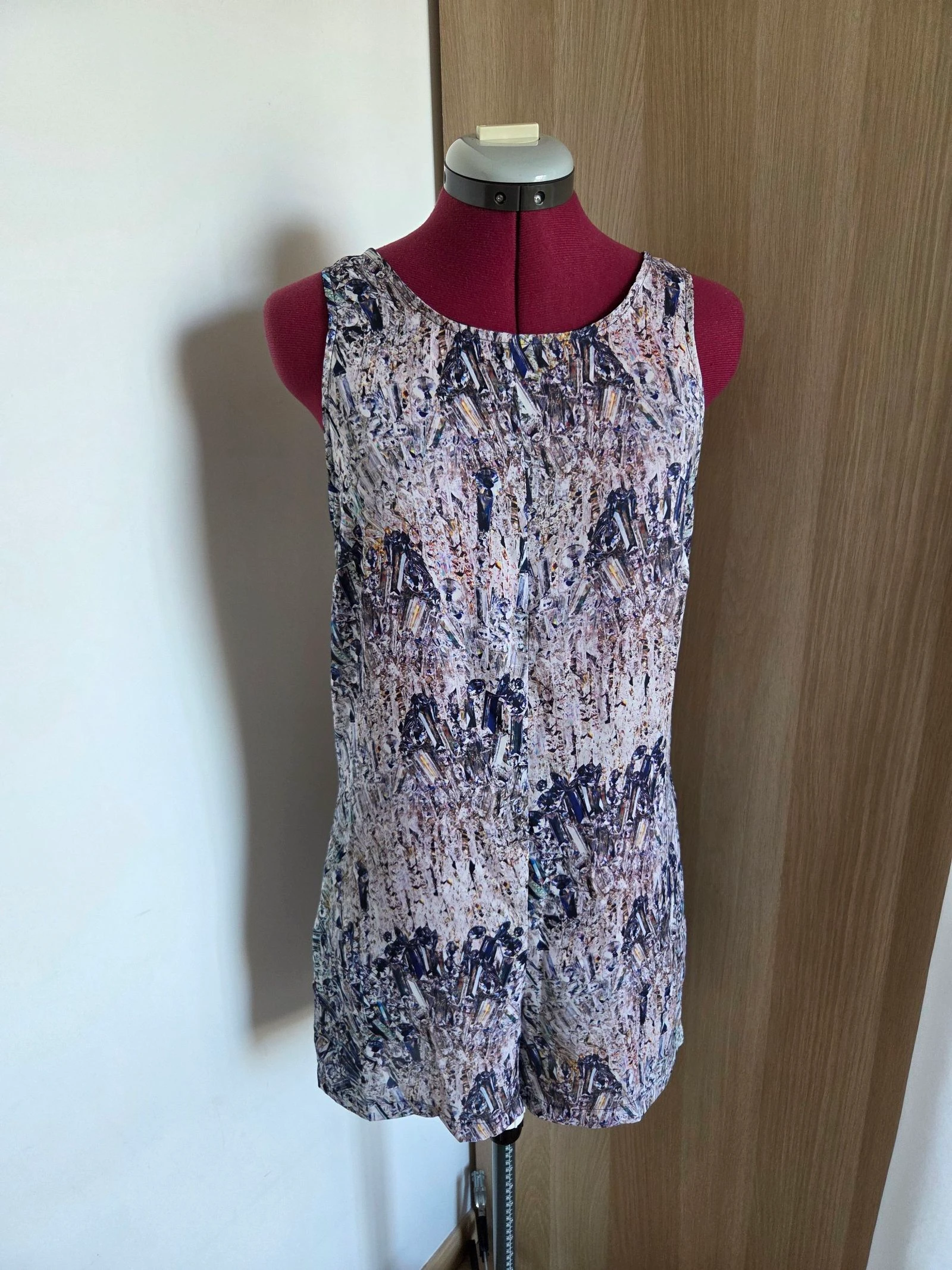 Combishort Zara basic taille M avec imprimé diamant et cristaux